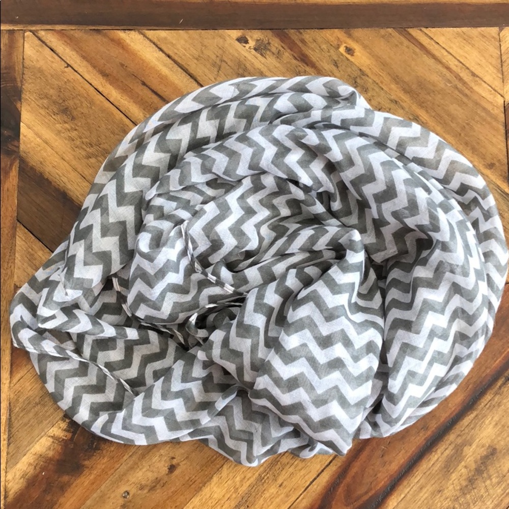 Grey & white chevron infinity scarf